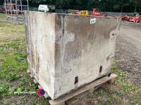 Water trough / butt - 4