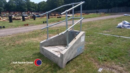 Concrete pipe culvert