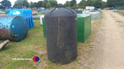 Plastic water tank