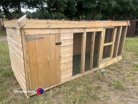 Dog kennel and run, vgc