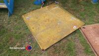 2 x 4ft x 4ft steel road plates