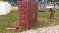 Tyre cage