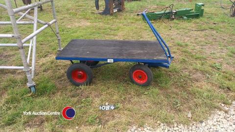 4 wheel barrow, all purpose wheels, gc