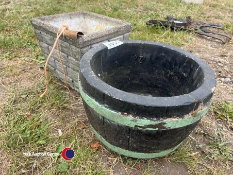 2 x concrete garden planters