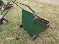 Push barrow leaf collector - 3