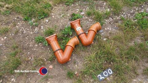 2 drainage hopper and trap 100mm diam
