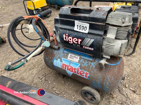 Small compressor