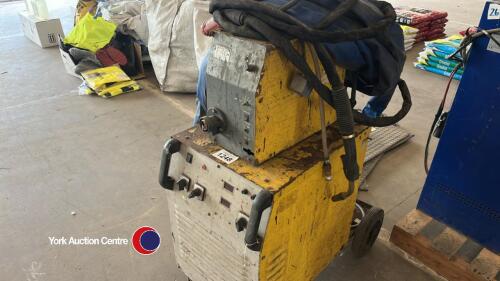 400 mig welder with F40 feeder, long cable