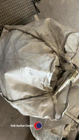 10 dumpy bags with bottom spout fastening