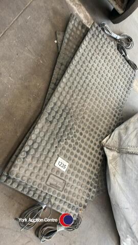 Set of 4 pressure pads