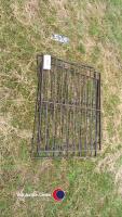 3 x 35in x 25in metal rail partitions