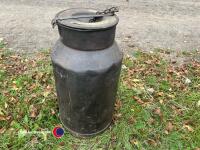 Large antique milk churn - 3