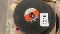 Quantity of cutting discs - 2
