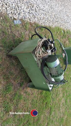 Three phase hydraulic power unit