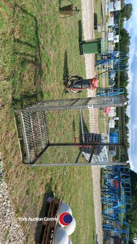 Stillage crate
