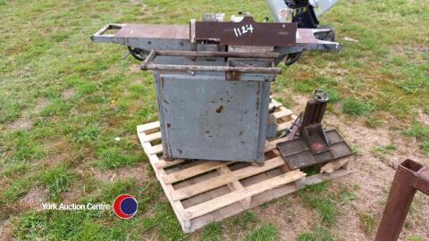 Three phase planer