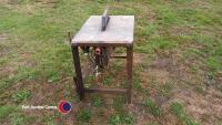 Electric saw bench, works, approx 23in wide, 32in long, 3ft high - 2