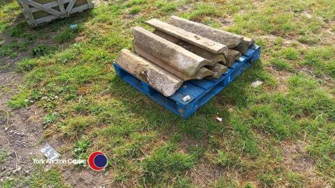 Pallet of reclaimed sandstone ridges