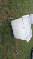 Builders storage tub on wheels