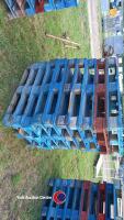 10 x heavy pallets - 2