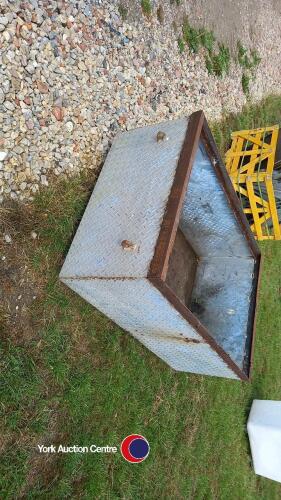 Steel storage box