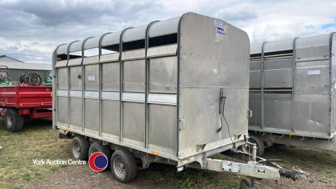 Ifor Williams tri axle cattle trailer 12ft x 6ft with demountable body in good working condition, year 2007