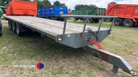 32ft tri axle trailer