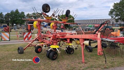 Pottinger 8 rotor trailed tedder, pto in office