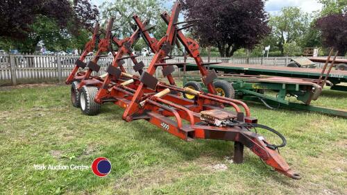 Traileyre bale carrier trailer, tandem sprung axle, brakes and lights, carries 16 round or 8 square bales, self loading