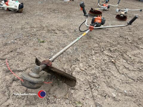 Husqvarna 323 petrol strimmer