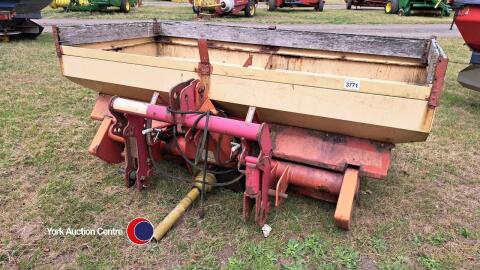 Vicon fertiliser spreader