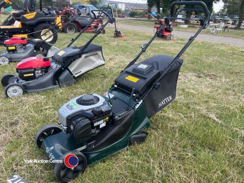 Hayter Harrier 41 self drive lawnmower, gwo, 2022