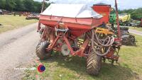Accord 4m corn drill