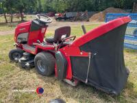 Countax C600H lawnmower with powered collector, key in office - 3