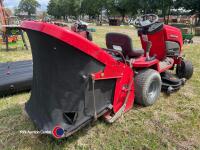 Countax C600H lawnmower with powered collector, key in office - 4