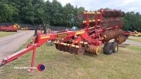 Vaderstad Carrier CR 820 stubble cultivator