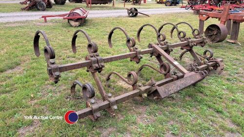 11 tine pig tail cultivator