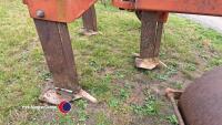 Foster 3 leg flat lift adapted for Ransomes wearing parts - 2