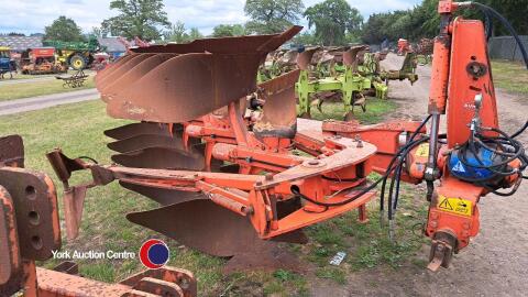 Kuhn MM122 SF rev plough, 2010
