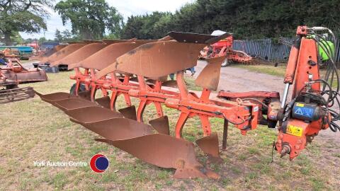 Kuhn Vari-Master 152 5F auto reset plough, hydraulic front furrow and vari width
