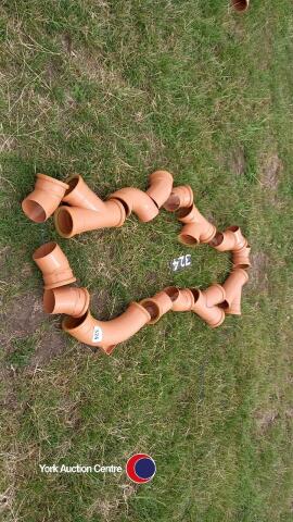 Quantity mixed new drainage fittings
