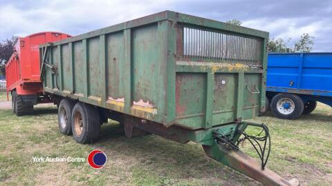Bailey 14T trailer, hydraulic door