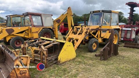 Massey Ferguson 50B digger c/w buckets and other attachments, tidy order, last owner for 20 years just light use. Has V5, key in office