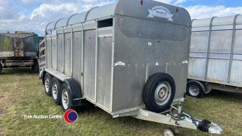 Graham Edwards 14ft tri axle cattle trailer, slam door, lights ok and new ball hitch