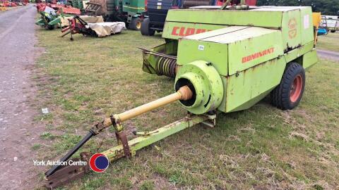 Claas Dominant baler