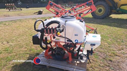 Kuhn 12m crop sprayer (new), pto in office