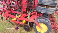 Vaderstad Rapid 400P drill. Rigid tines, Accord metering, hydraulic fan, new cleated tyres and drilling discs 2022. In good order, control box in office - 5