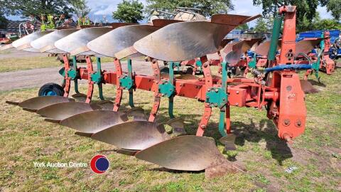 Kverneland LD85 5F reversible plough , 240 Headstock, good metal, furrow wideners.