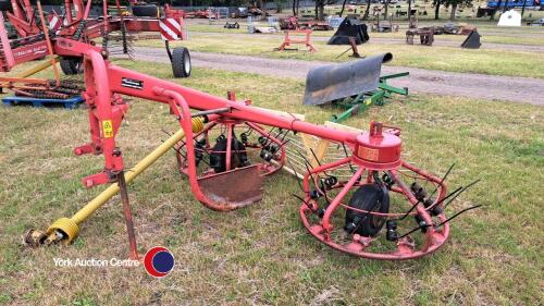 Kverneland 300 haybob with new gates