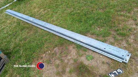 4 galvanised Z purlins, 5.7m x 180mm